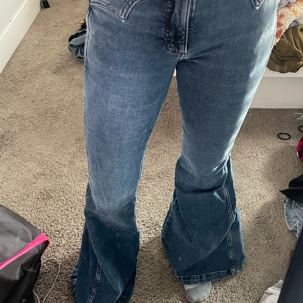 super cute wrangler flares